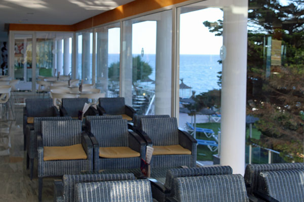 w sea view from the bar 3850