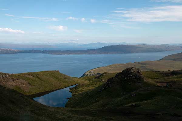 w Eagle Old man of Storr