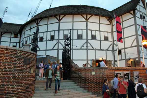 The Globe Theatre at night