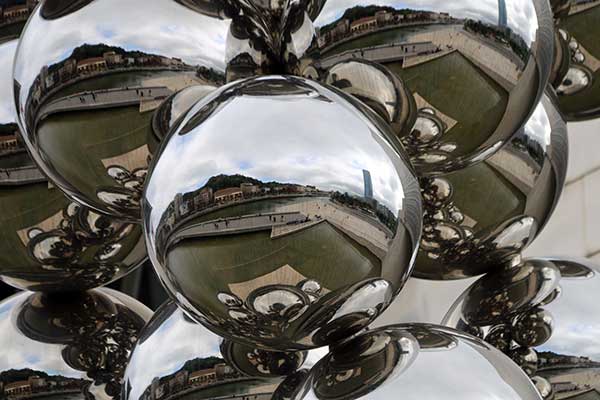 w City reflections 0780