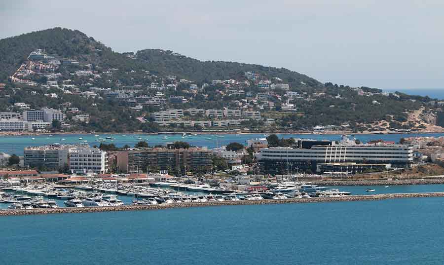 cap 11 view from Dalt Vila